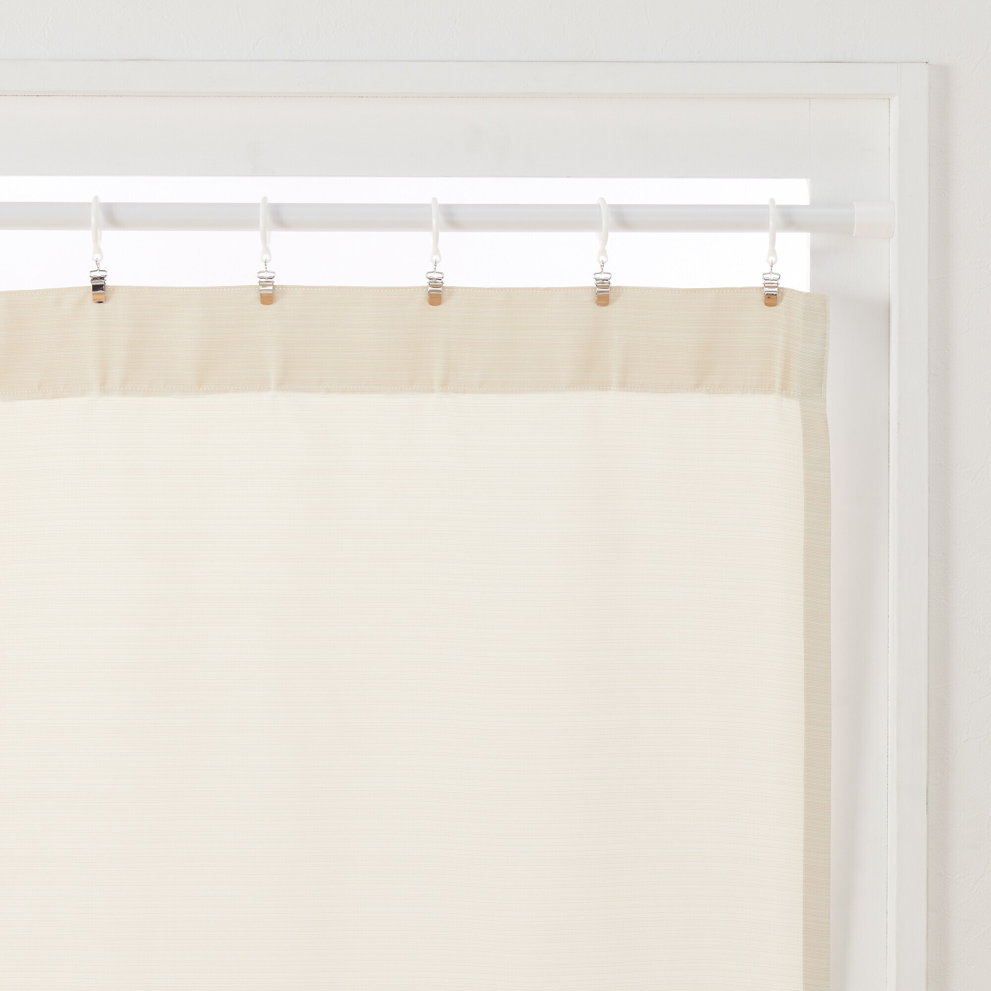 ポリエステルグログラン（防炎）ノンプリーツカーテン／ライトベージュ