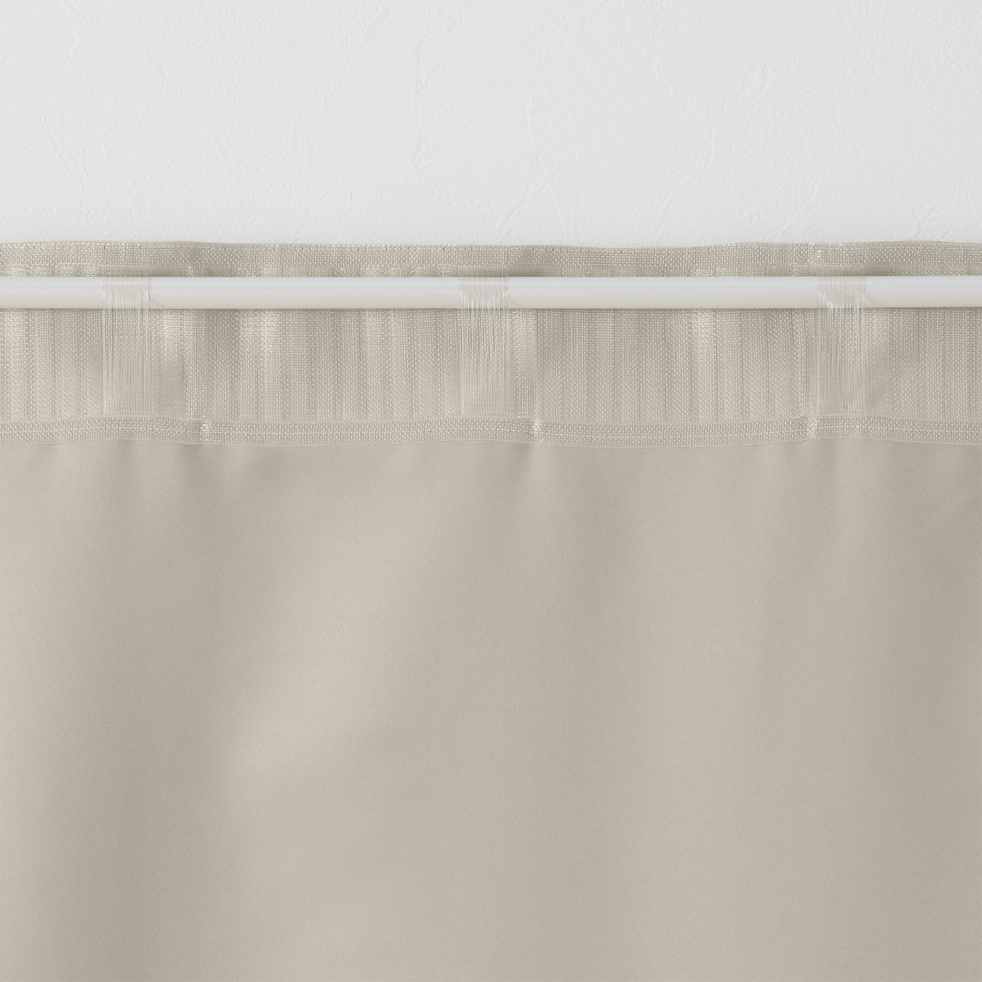 ポリエステルグログラン（防炎）ノンプリーツカーテン／遮光裏地