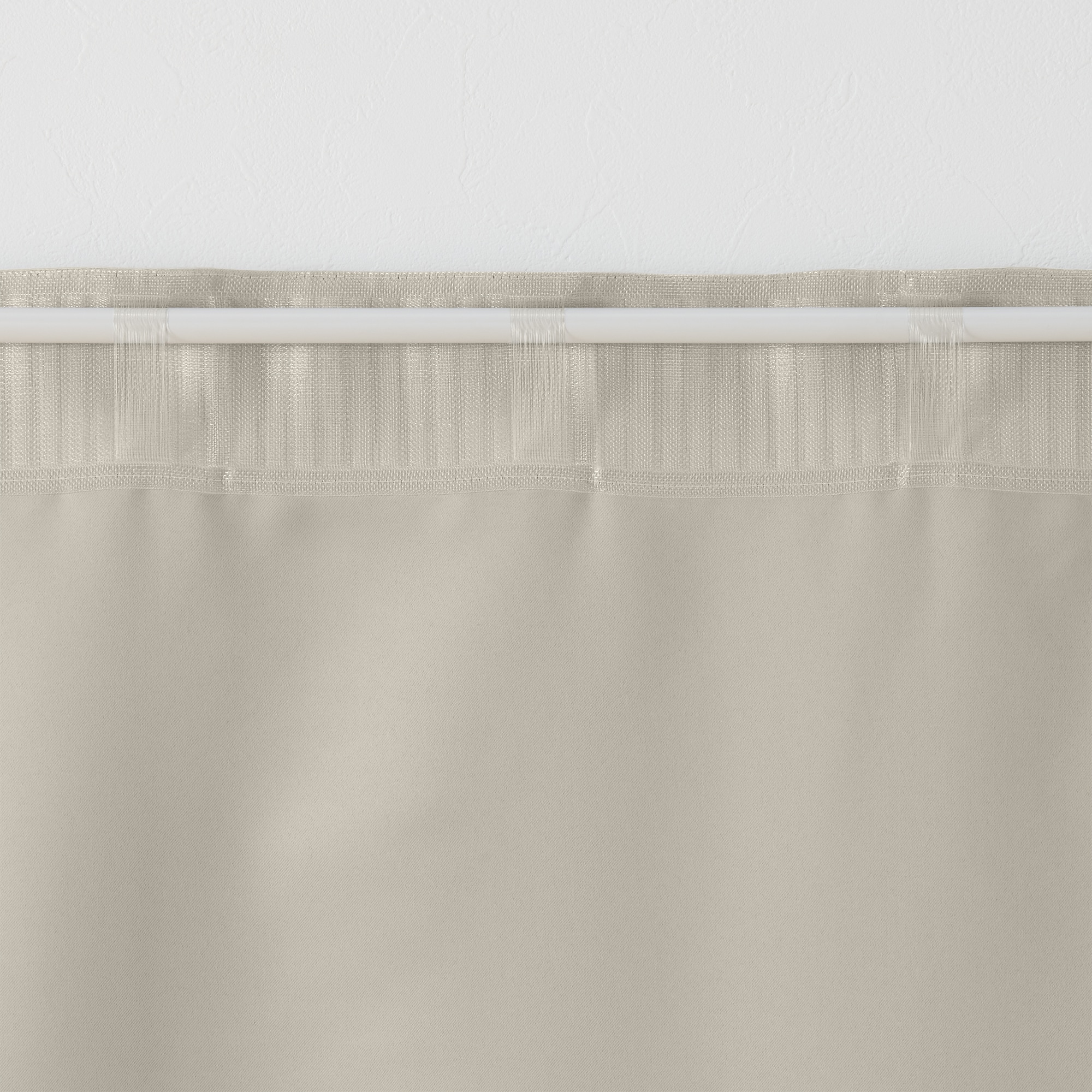 ポリエステルグログラン（防炎）ノンプリーツカーテン／遮光裏地付／ライトベージュ