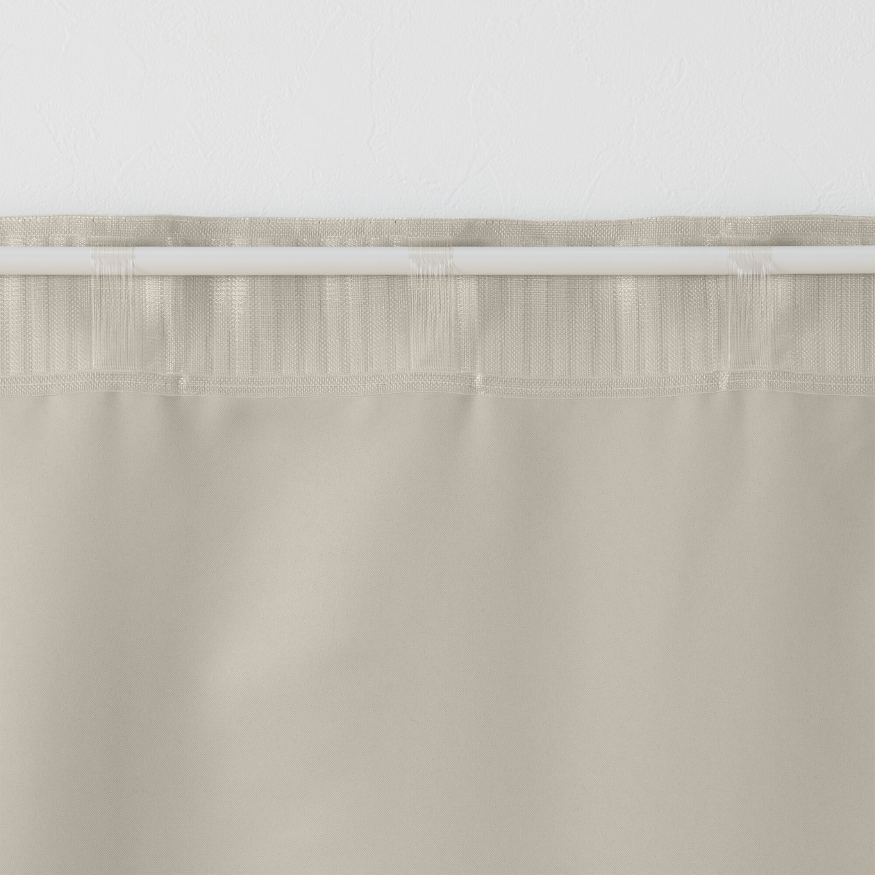 ポリエステルグログラン（防炎）ノンプリーツカーテン／遮光裏地付／ライトベージュ