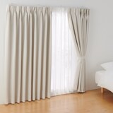 ポリエステルグログラン（防炎）プリーツカーテン２倍ヒダ／遮光裏地付／ライトベージ