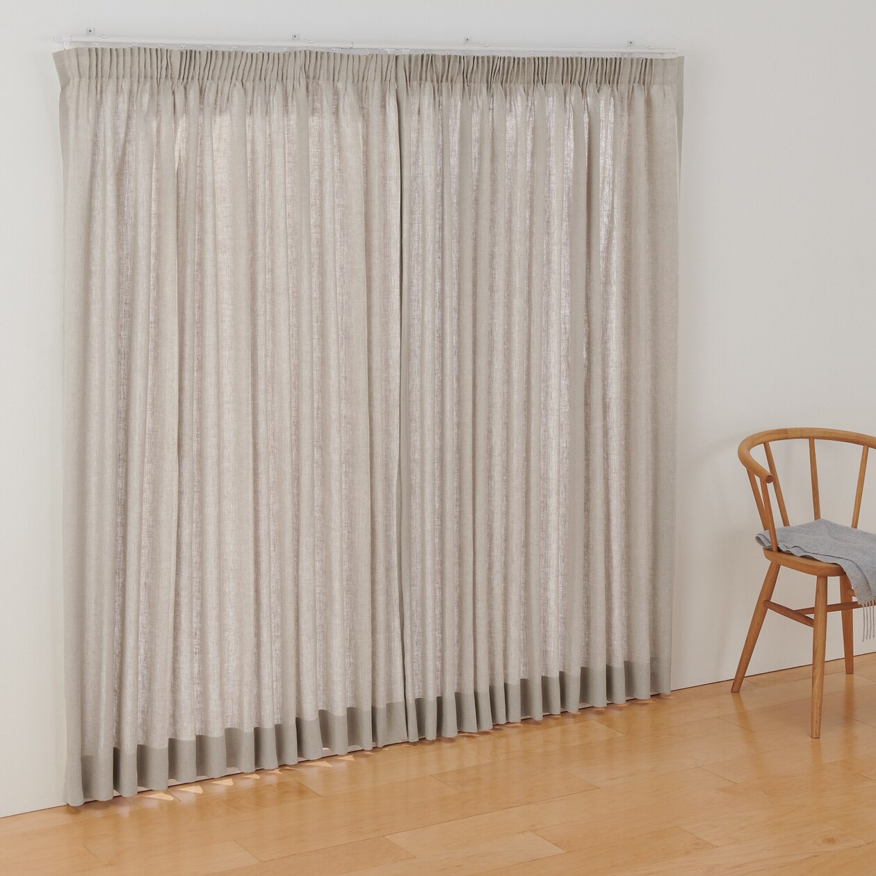 麻平織ギャザーカーテン／生成