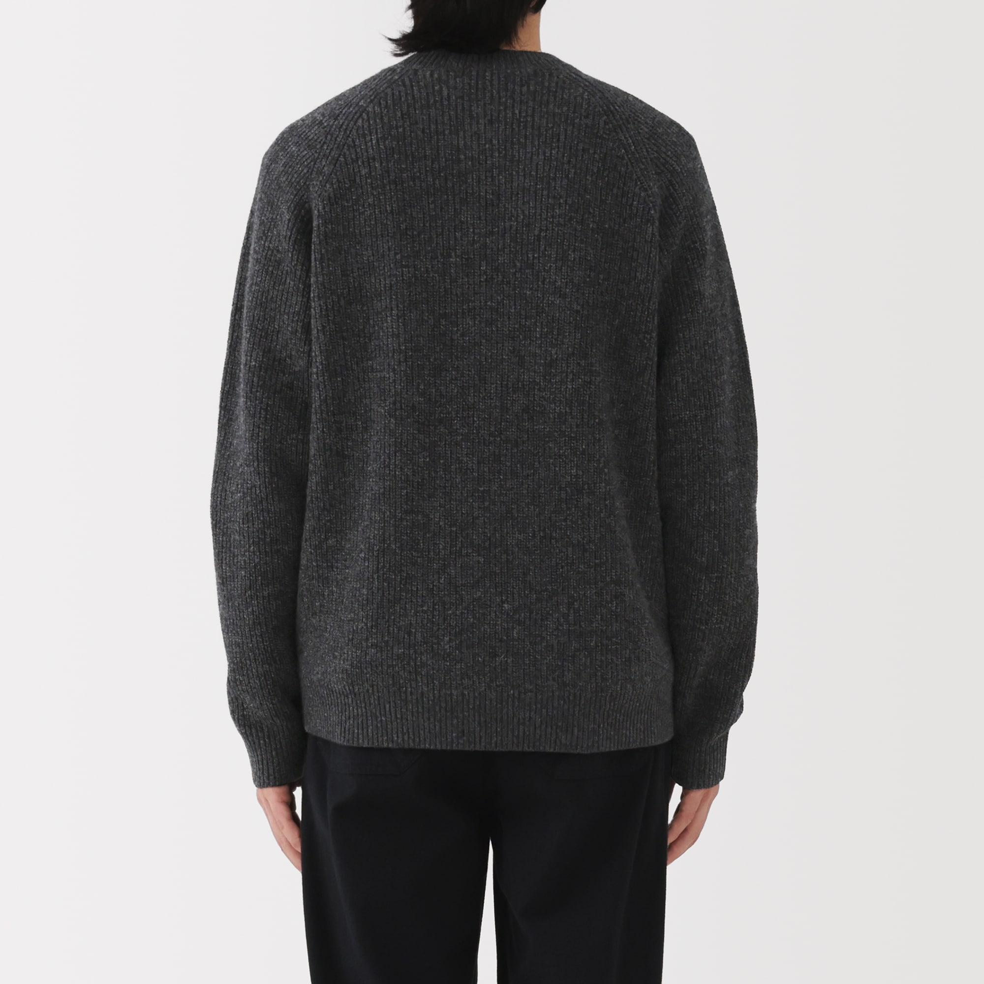 紳士　ウールミドルゲージ畦編みＶネックセーター