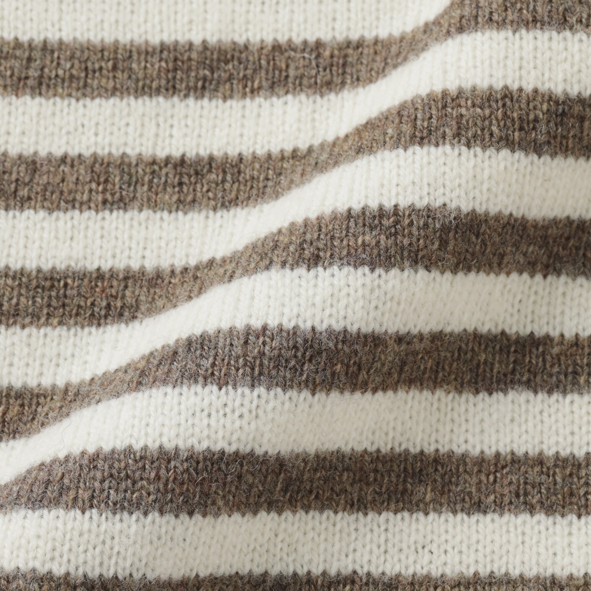 紳士　アンデスウールクルーネックセーター