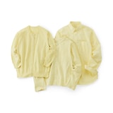 染めなおした服（キハダ）