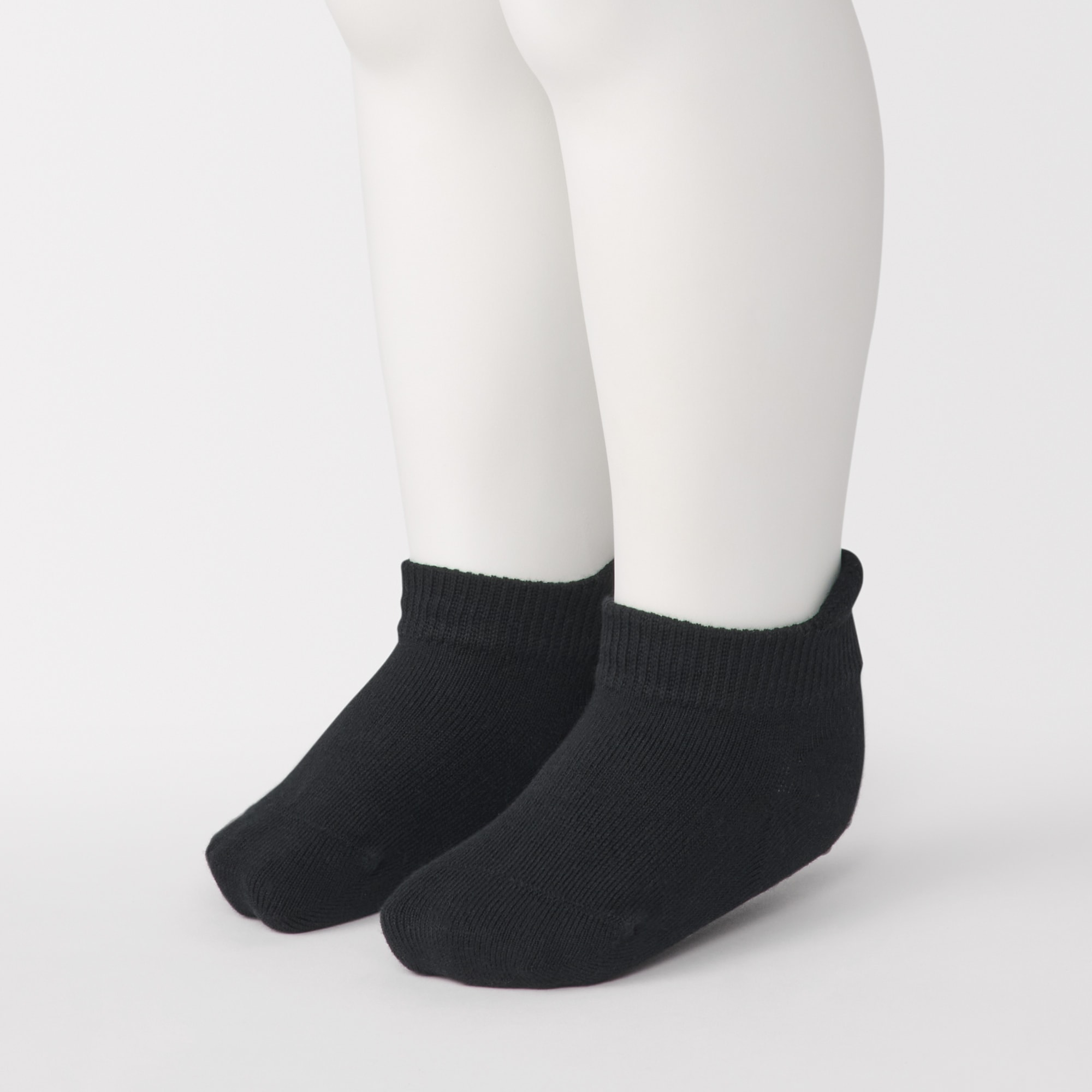 ベビー　足なり直角　スニーカーイン（３足組）