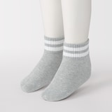 キッズ　足なり直角　ショート丈靴下（柄・３足組）