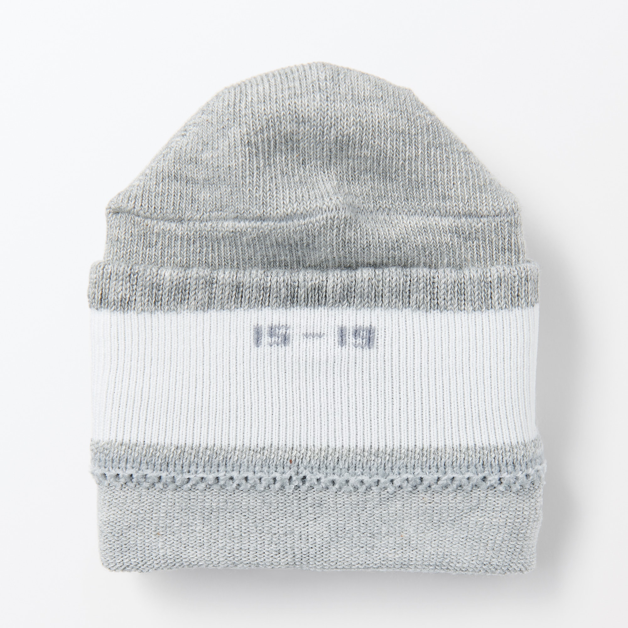 キッズ　足なり直角　ショート丈靴下（３足組）