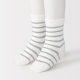 キッズ　足なり直角　靴下（柄・３足組）