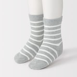 キッズ　足なり直角　靴下（柄・３足組）