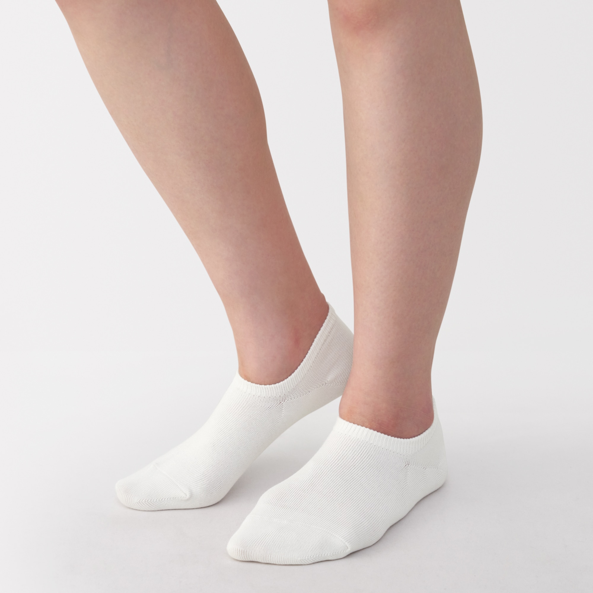 婦人　足なり直角　スニーカーイン