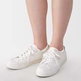 婦人　足なり直角　スニーカーイン