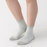 婦人　足なり直角　履き口やわらか　ギンガムチェック柄ショート丈靴下（口ゴムなし）