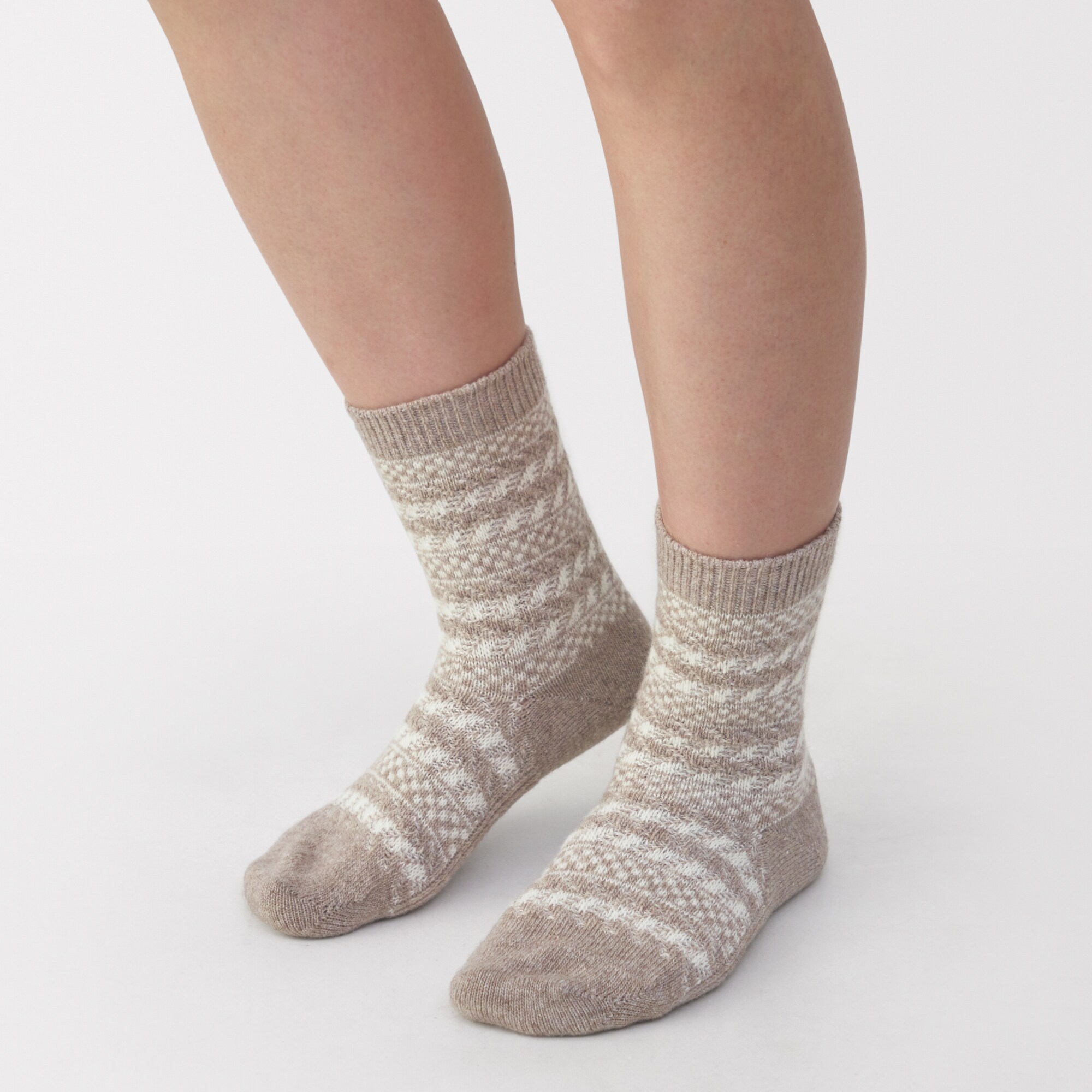 婦人　足なり直角　履き口やわらか　ウール混　ジャカード柄靴下