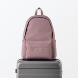 肩の負担を軽くする　撥水リュックサック