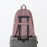 肩の負担を軽くする　撥水リュックサック