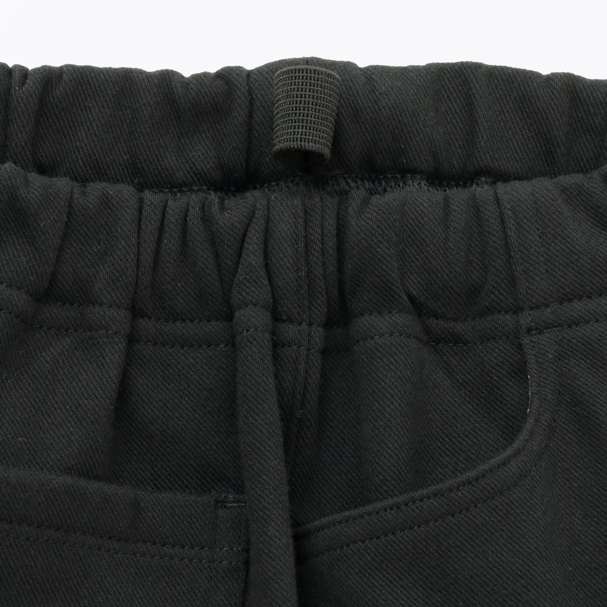 キッズ　ストレッチ裏起毛スリムフィットパンツ