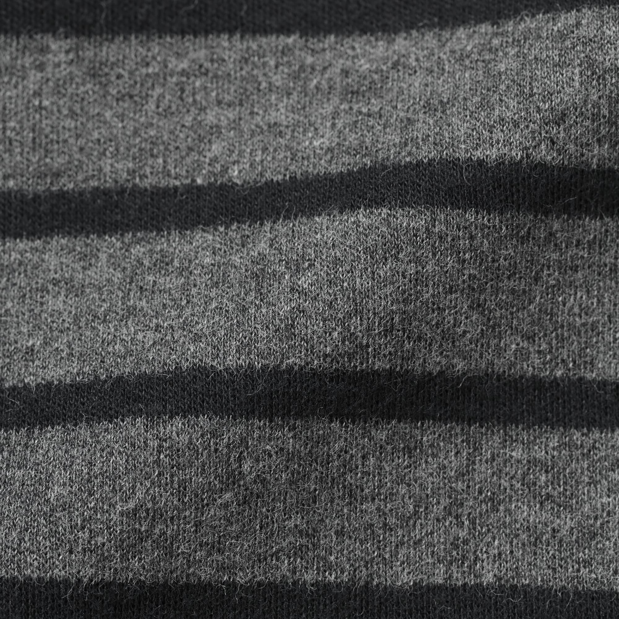 キッズ　両面起毛ハイネック長袖Ｔシャツ