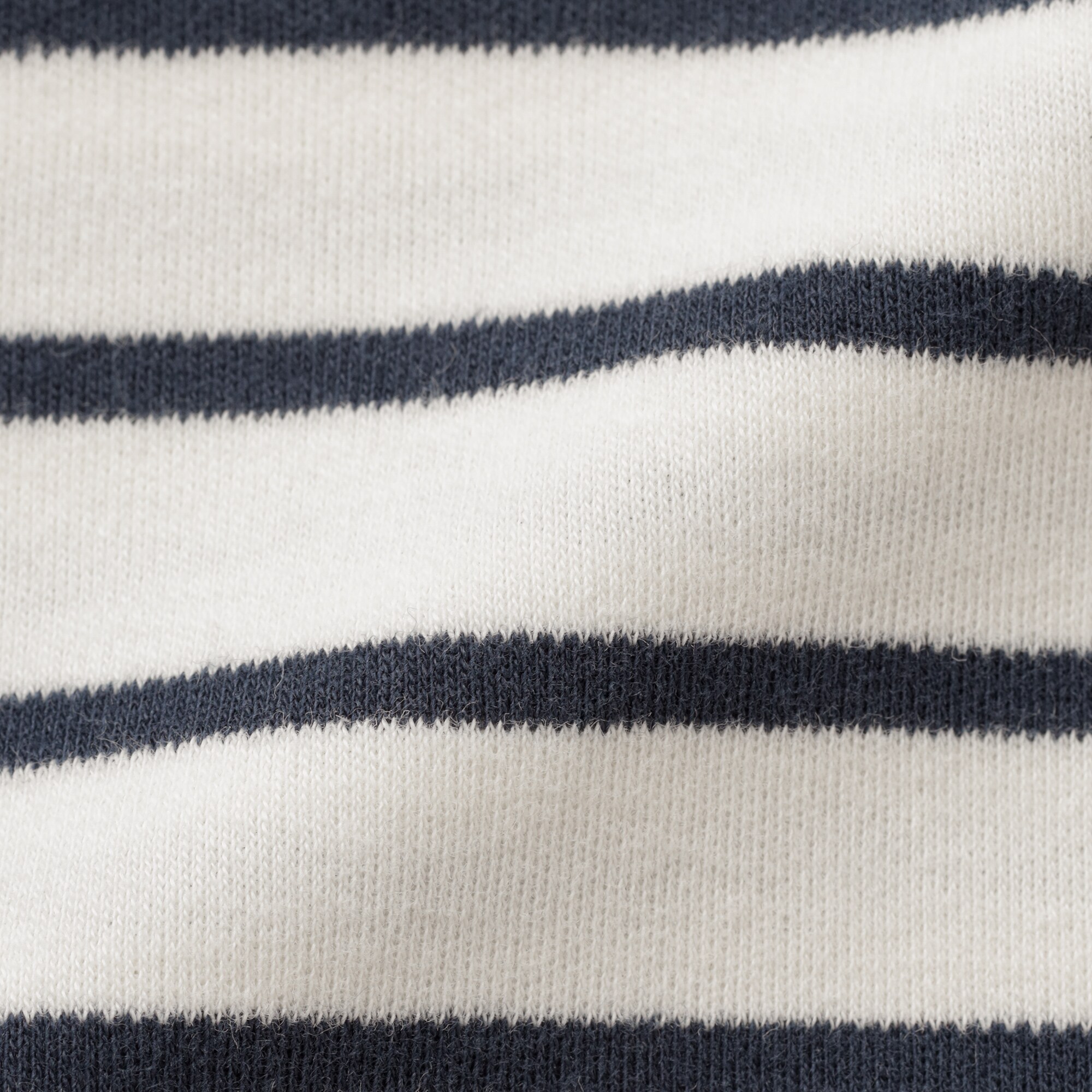 キッズ　両面起毛ハイネック長袖Ｔシャツ