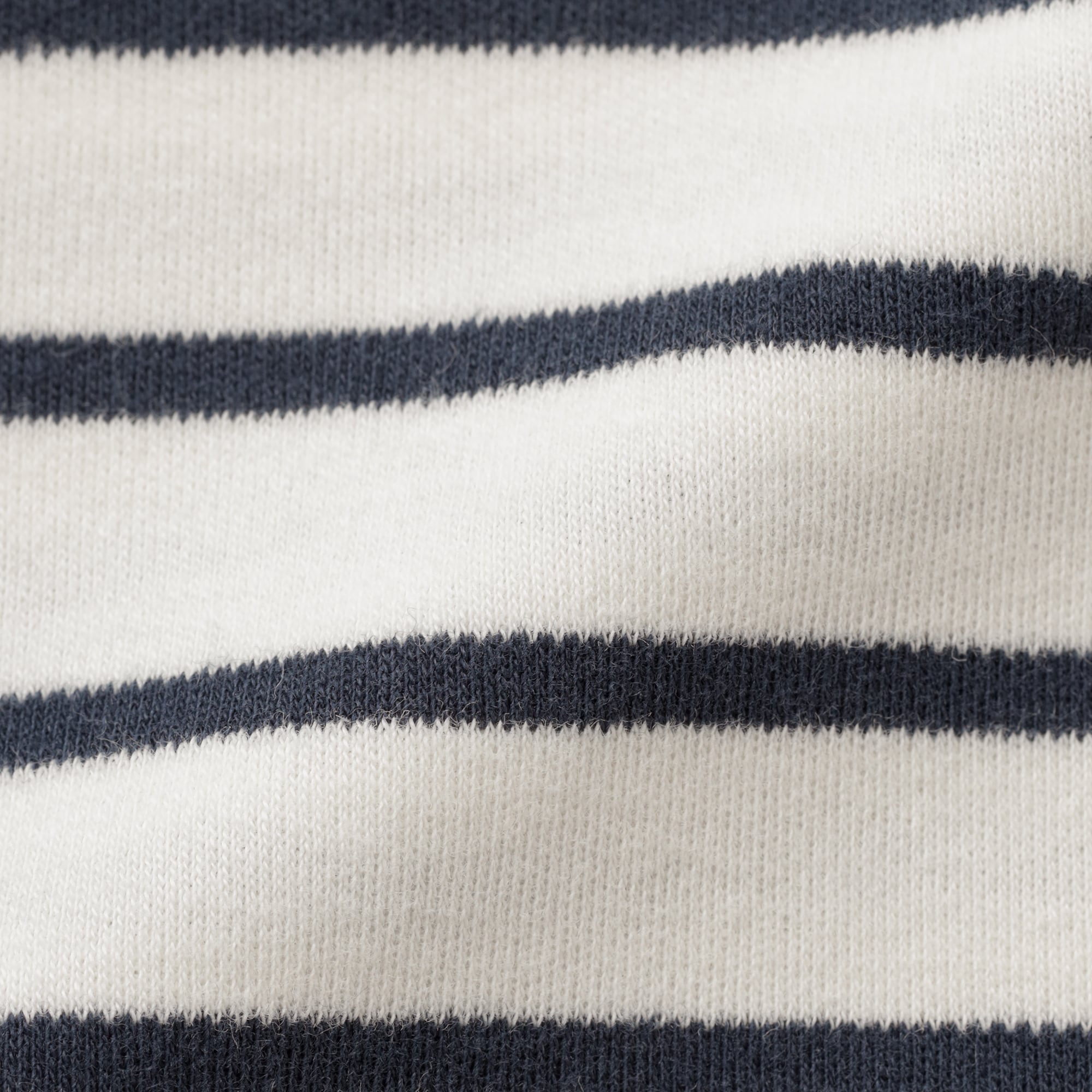 キッズ　両面起毛ハイネック長袖Ｔシャツ