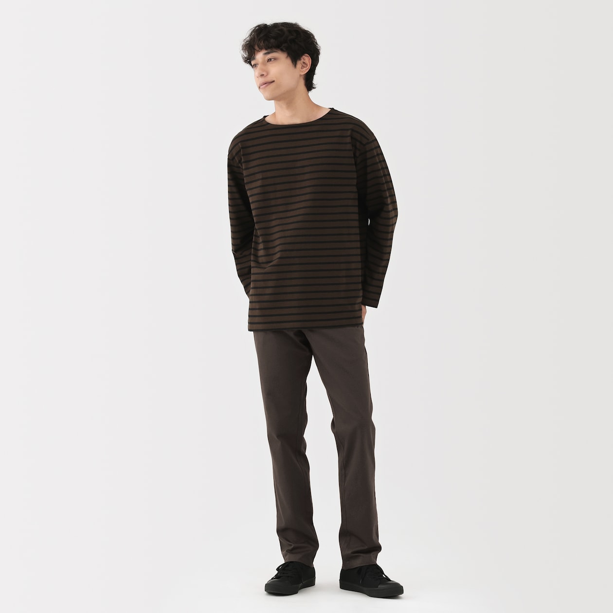紳士　ストレッチチノスリムパンツ