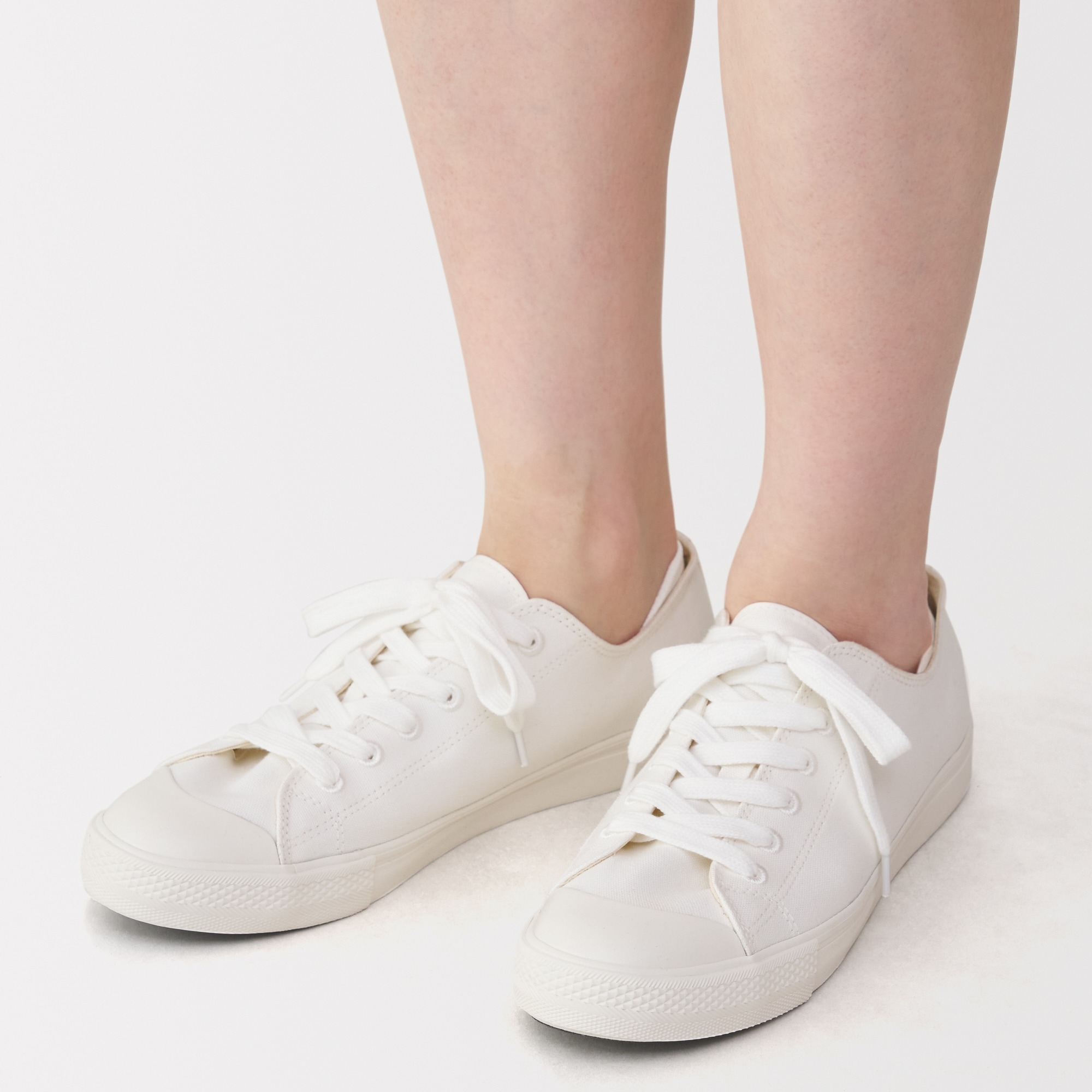 紳士　足なり直角　かかと滑り止め付き　浅履き　スニーカーイン