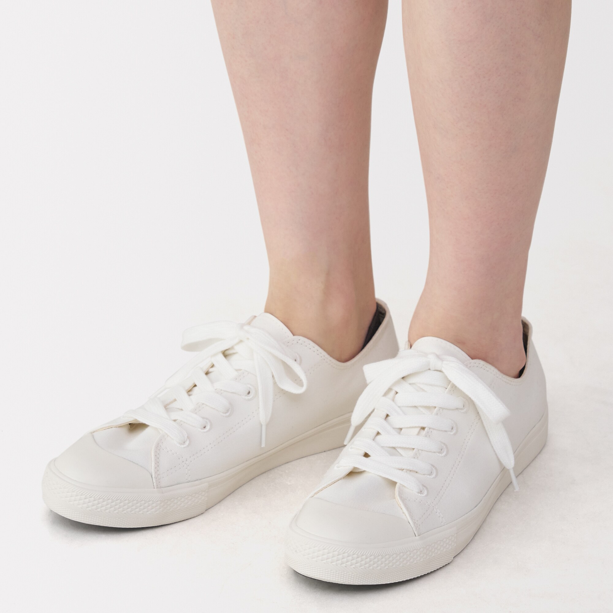 紳士　足なり直角　かかと滑り止め付き　浅履き　スニーカーイン