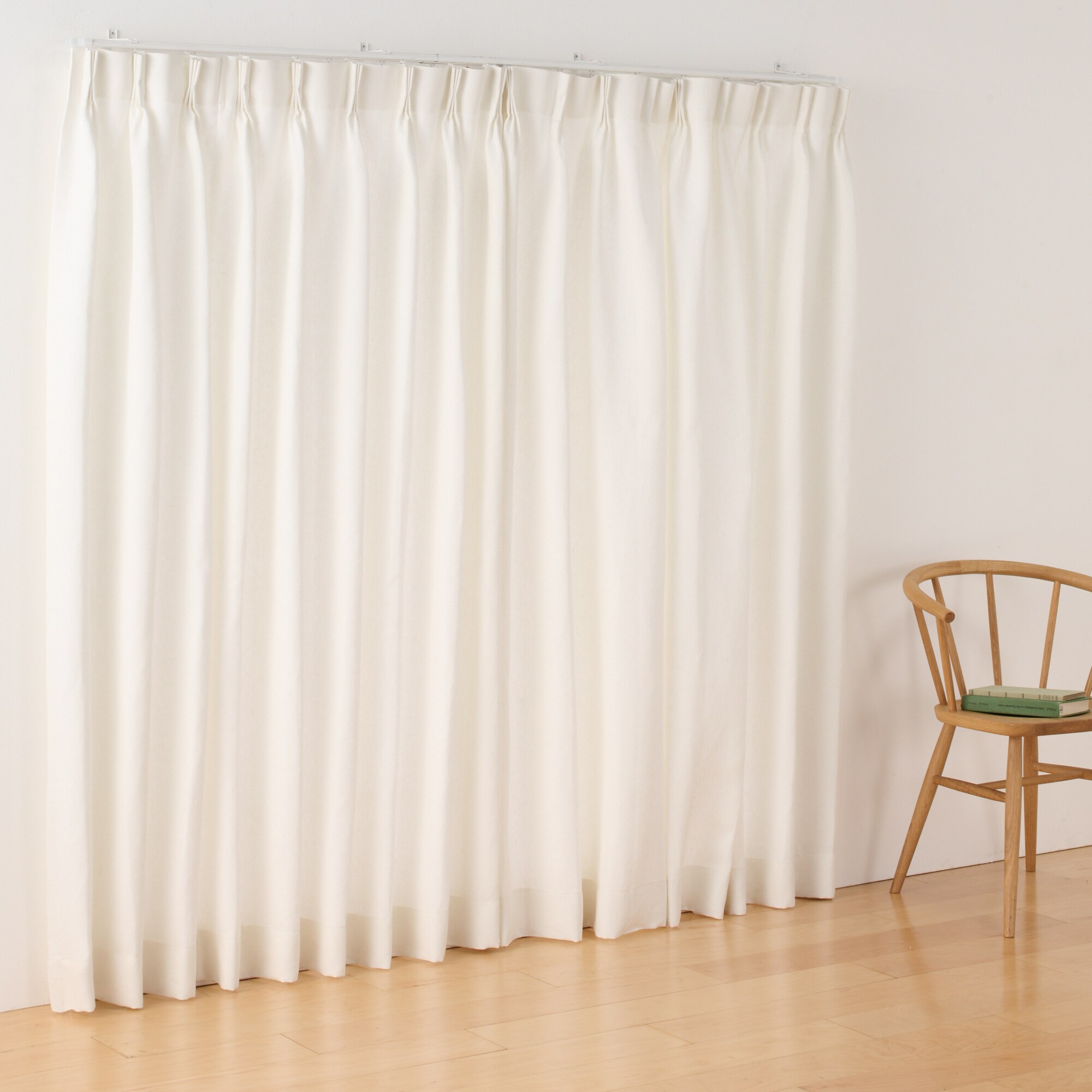 麻平織太番手プリーツカーテン２倍ヒダ／オフ白