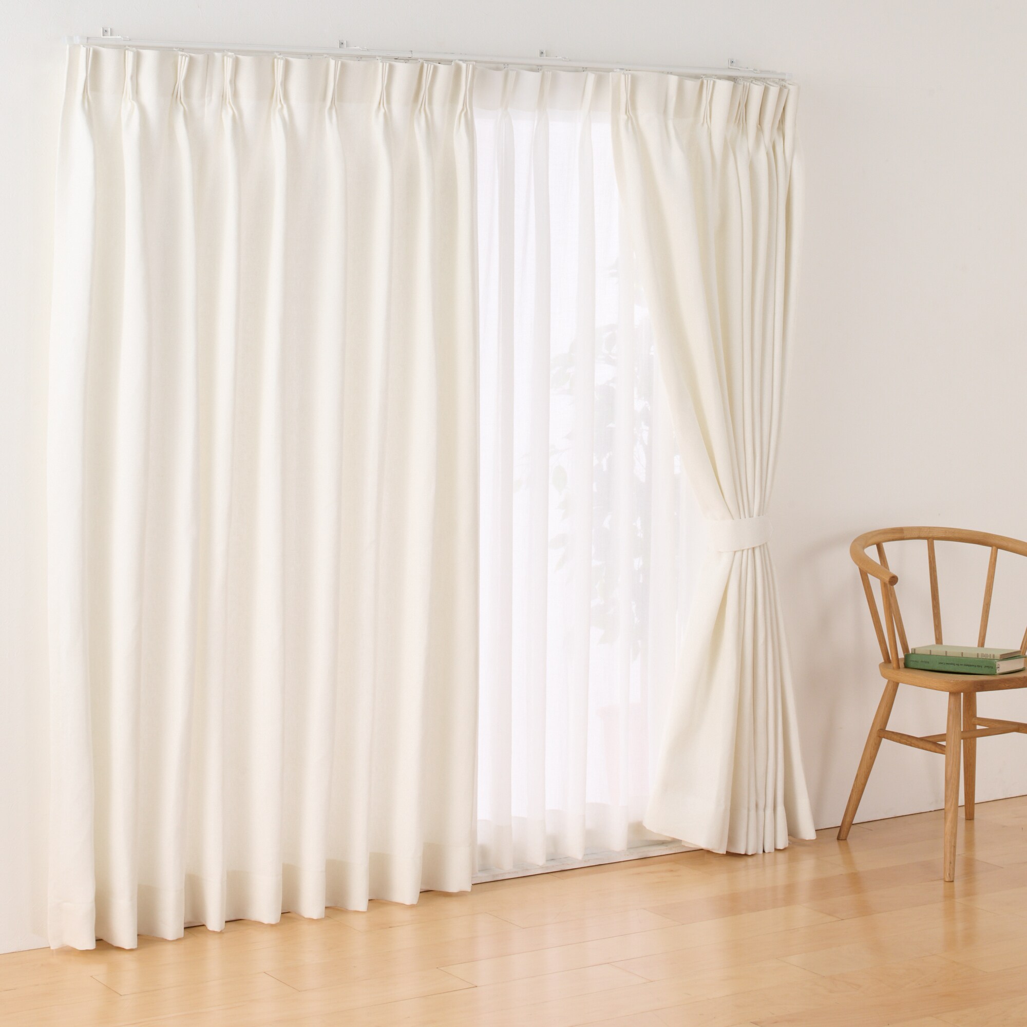 麻平織太番手プリーツカーテン２倍ヒダ／オフ白
