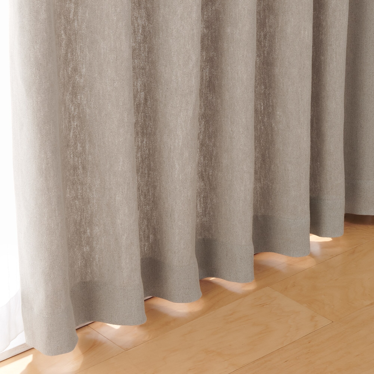 麻平織太番手プリーツカーテン／生成