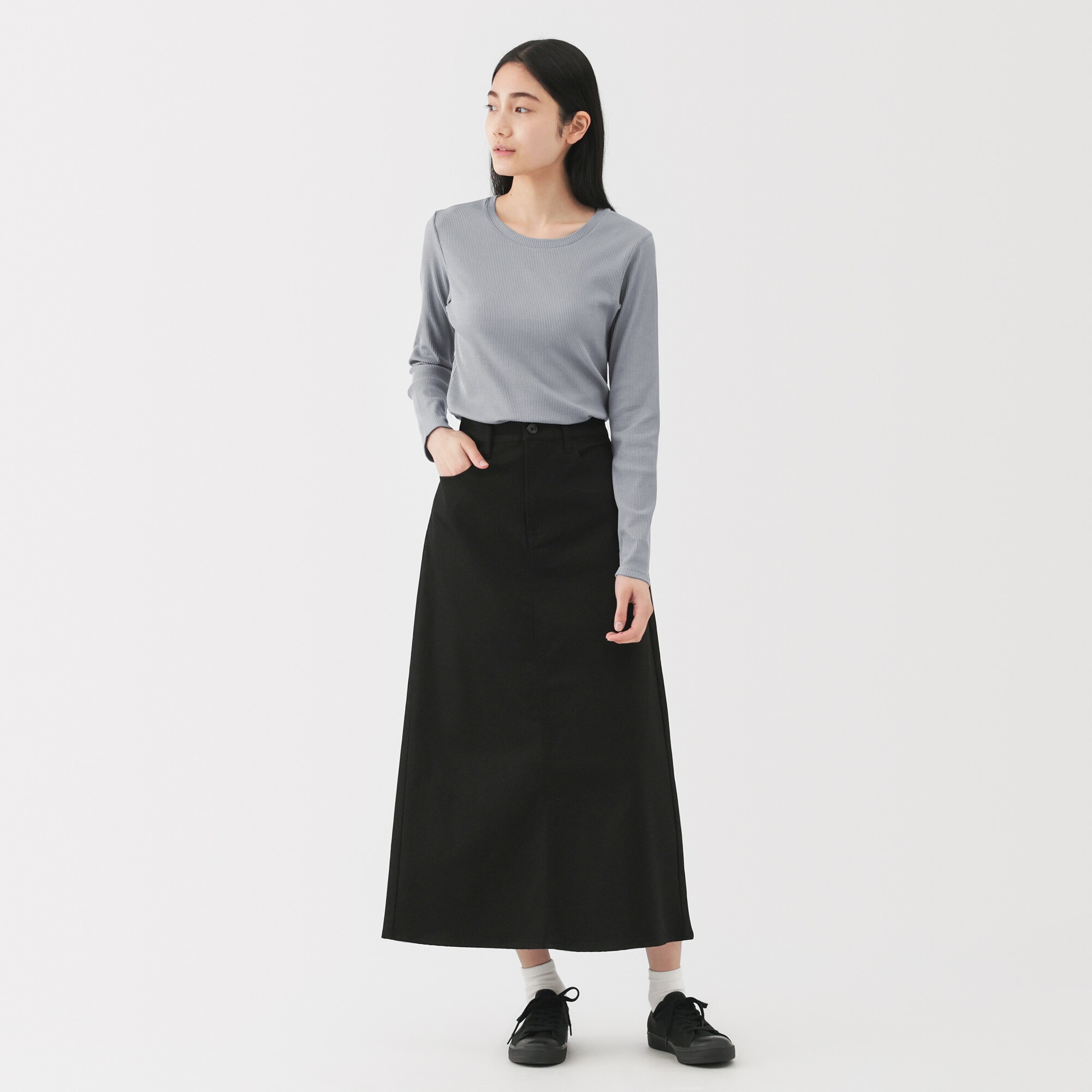 婦人　なめらかリブ編みクルーネック長袖Ｔシャツ