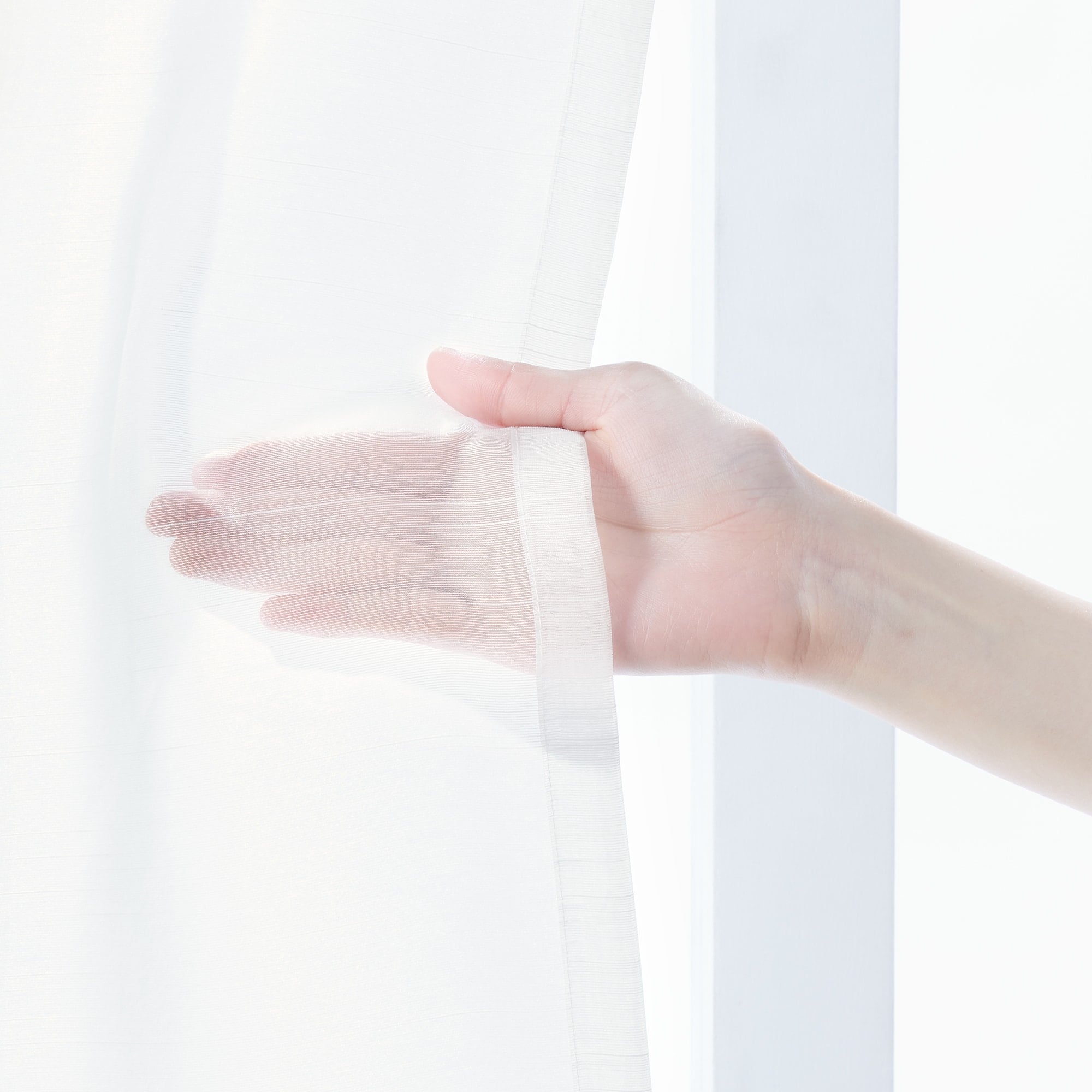 ポリエステル分繊糸ボイル（防炎）プリーツカーテン／オフ白