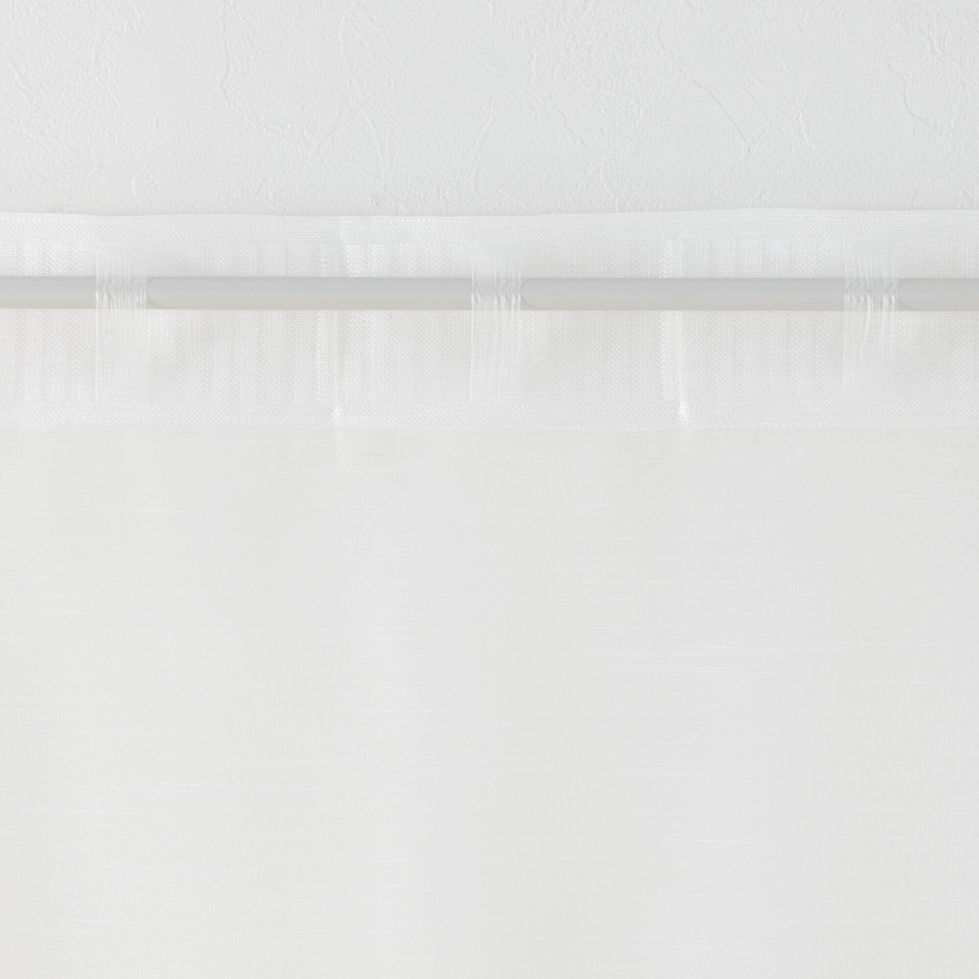 ポリエステル分繊糸ボイル（防炎）ノンプリーツカーテン／オフ白