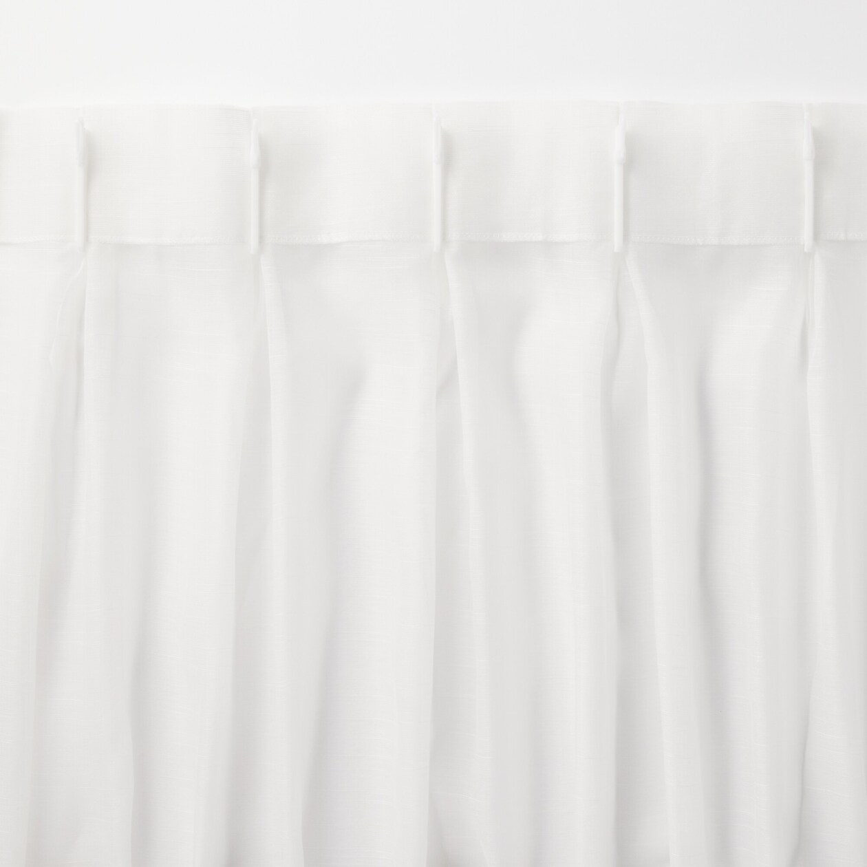 ポリエステル分繊糸ボイル（防炎）プリーツカーテン２倍ヒダ／オフ白