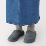 かかとが踏める　撥水中わた入りスリッポン