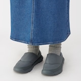 かかとが踏める　撥水中わた入りスリッポン