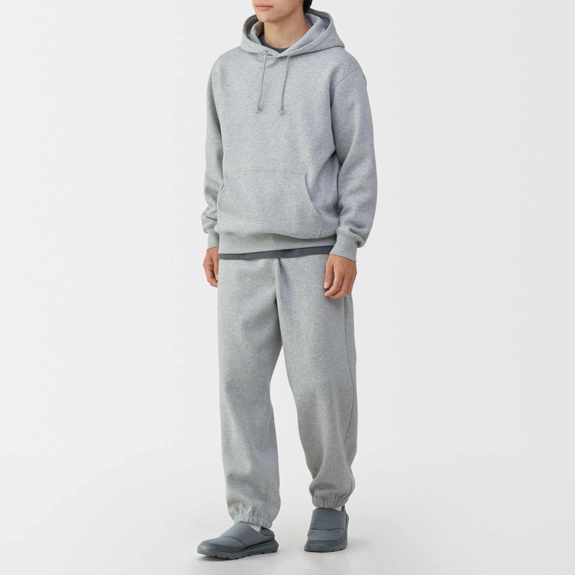 かかとが踏める　撥水中わた入りスリッポン