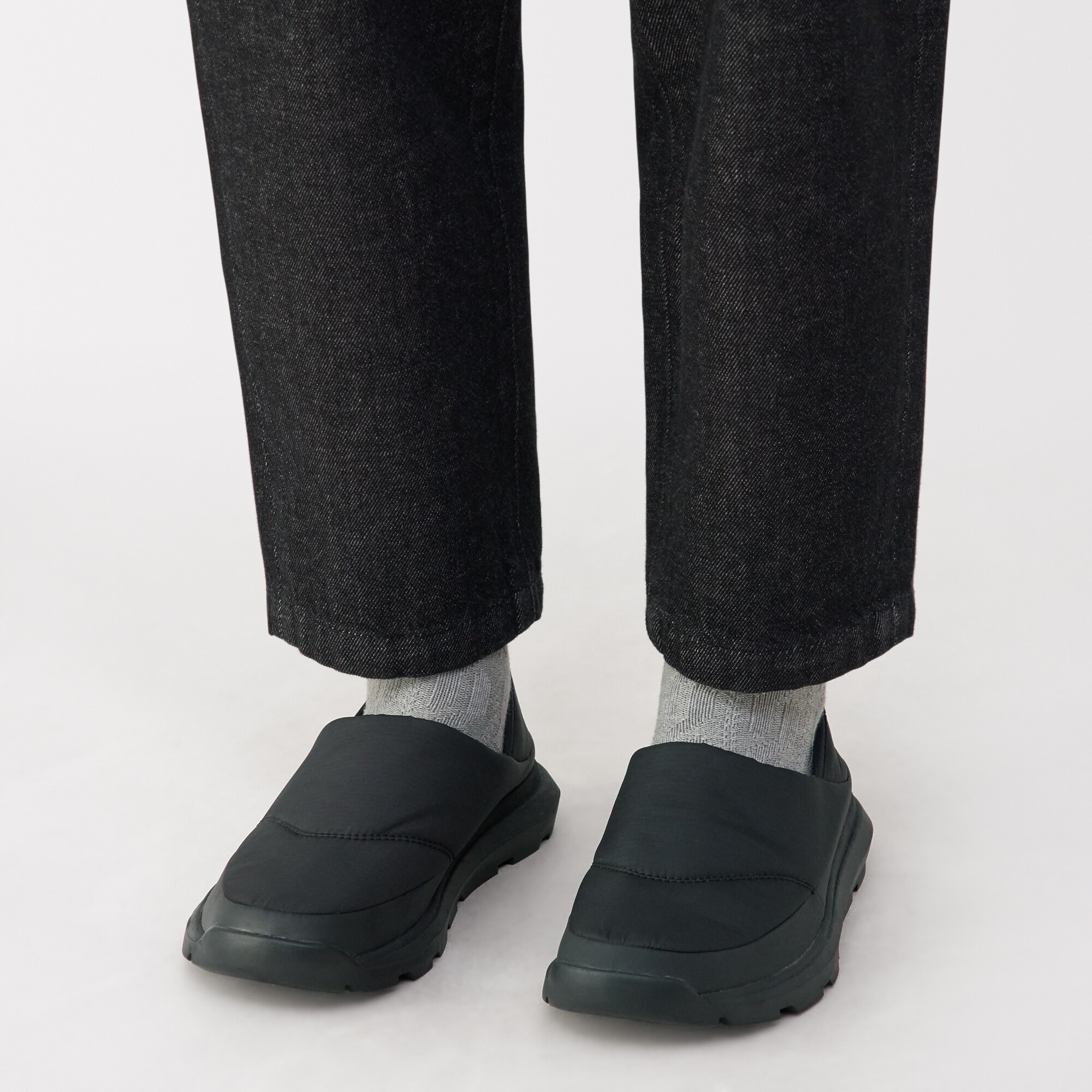 かかとが踏める　撥水中わた入りスリッポン