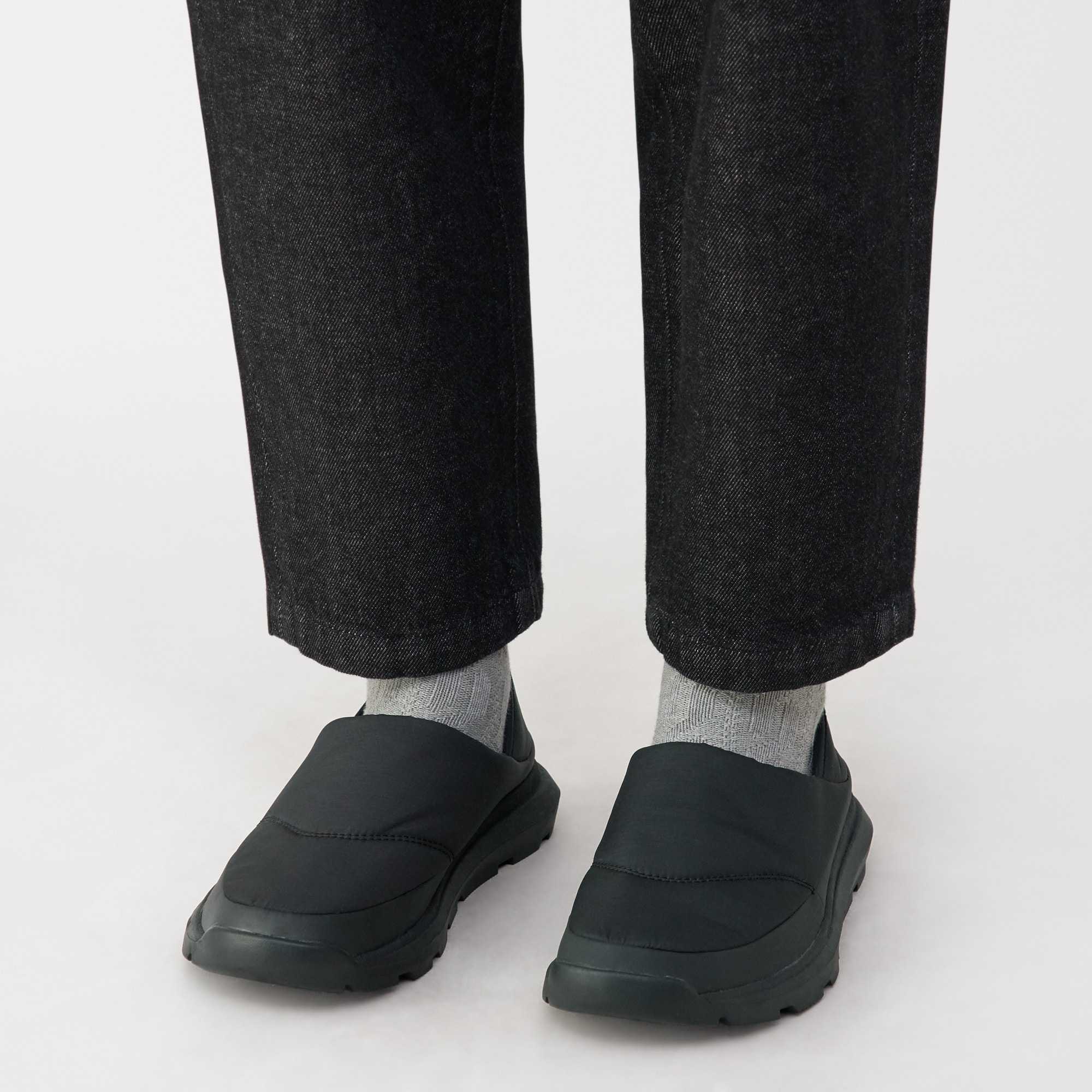 かかとが踏める　撥水中わた入りスリッポン