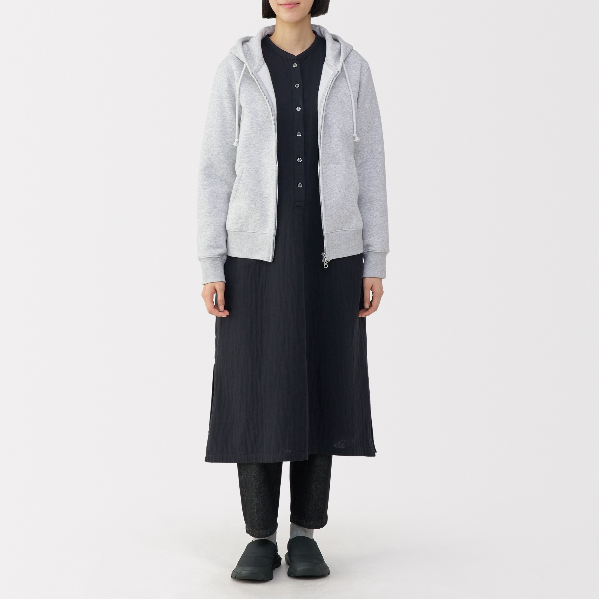 かかとが踏める　撥水中わた入りスリッポン