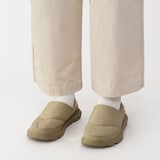 かかとが踏める　撥水中わた入りスリッポン