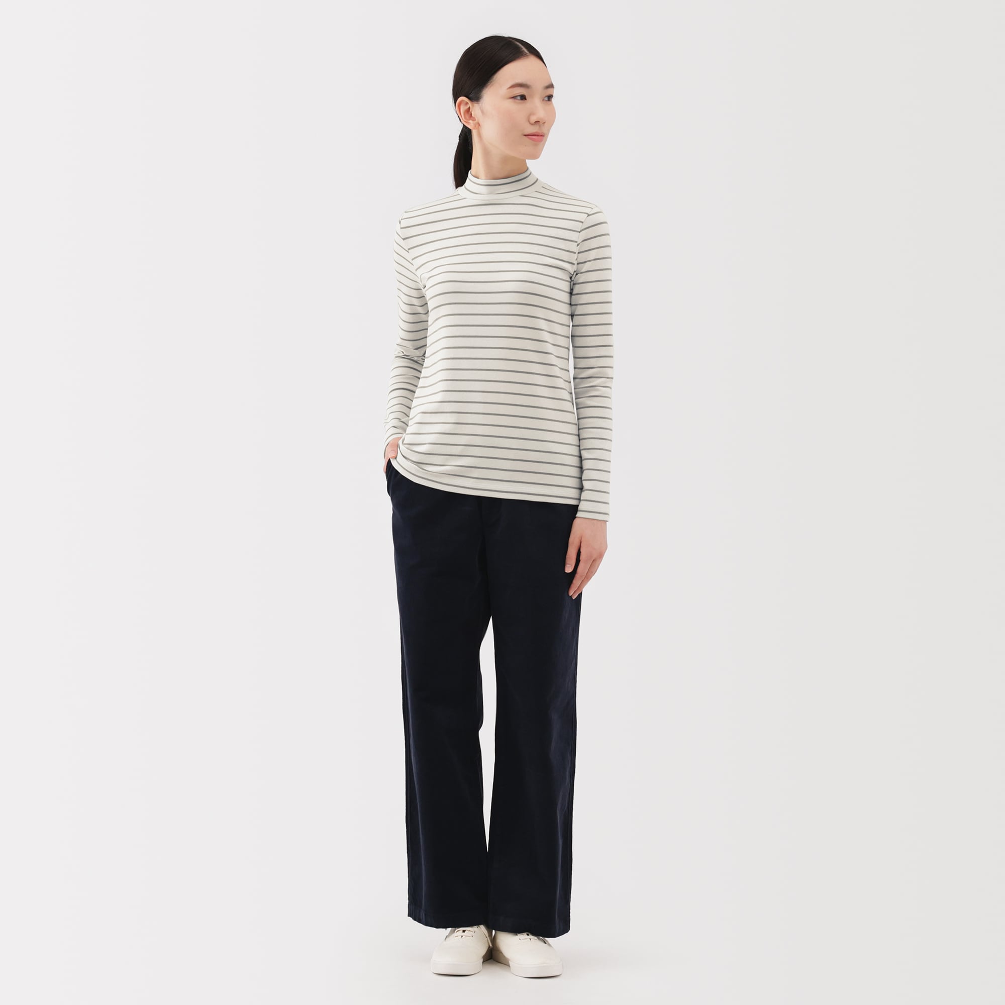 婦人　起毛フライス編みハイネック長袖Ｔシャツ