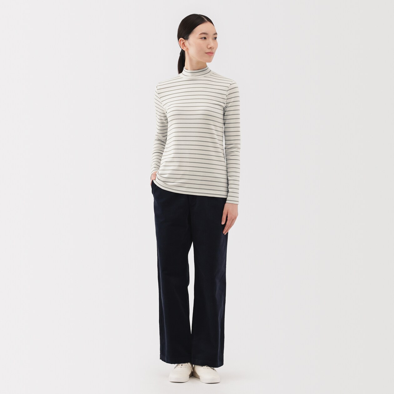 婦人　起毛フライス編みハイネック長袖Ｔシャツ