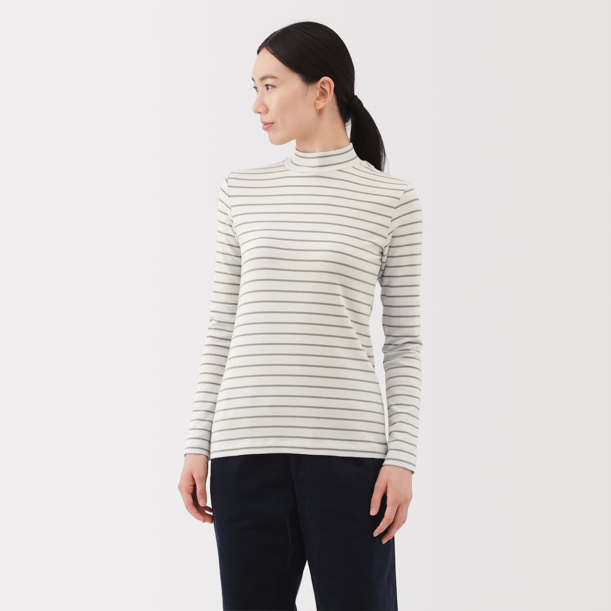 婦人　起毛フライス編みハイネック長袖Ｔシャツ