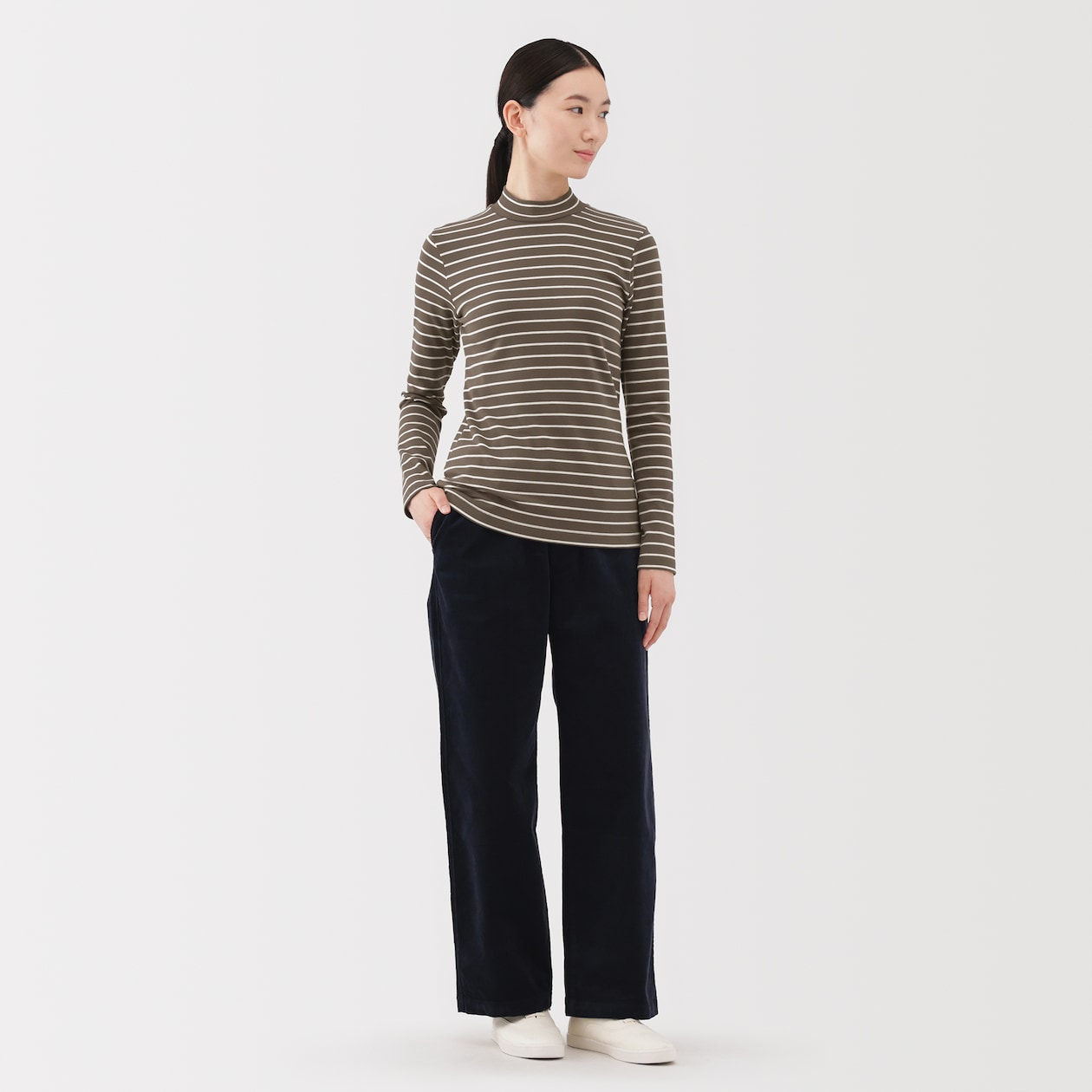 婦人　起毛フライス編みハイネック長袖Ｔシャツ