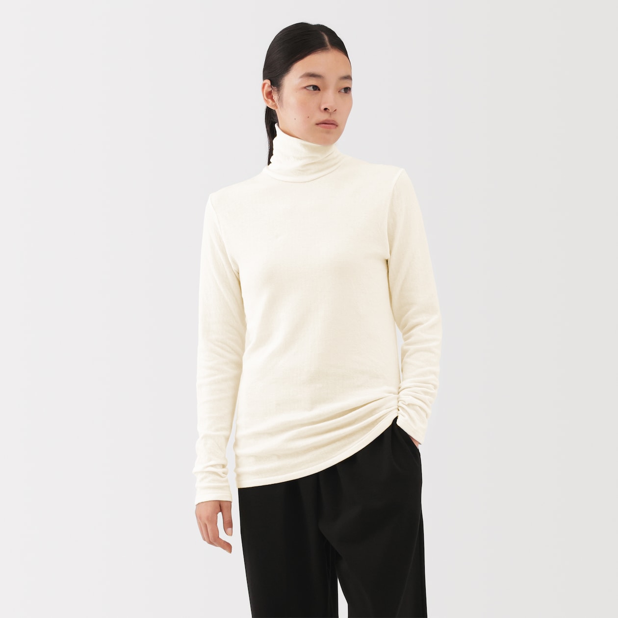 婦人　コットンカシミヤタートルネックＴシャツ