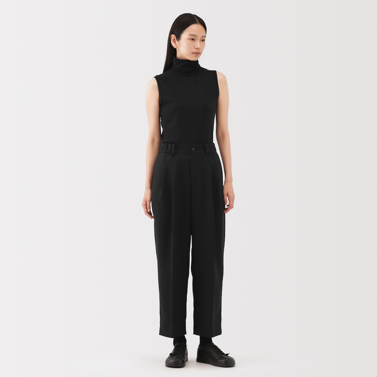 婦人　コットンカシミヤタートルネックノースリーブＴシャツ