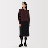 婦人　自然の色を生かして染色した　ヤク畦編みクルーネックセーター