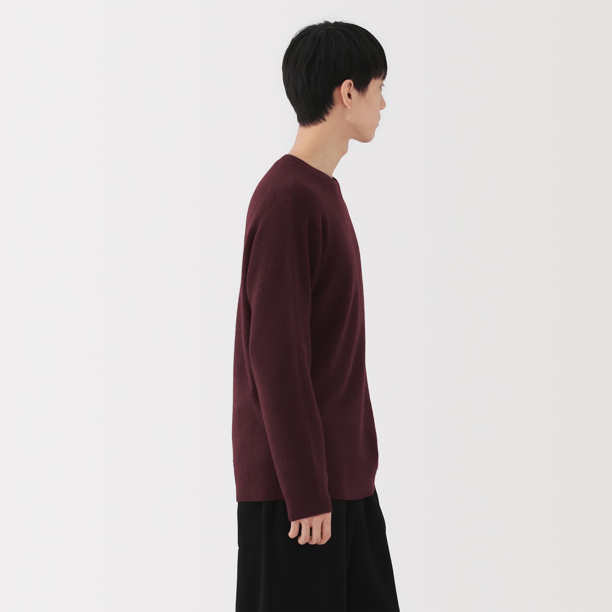 紳士　自然の色を生かして染色した　ヤク畦編みクルーネックセーター