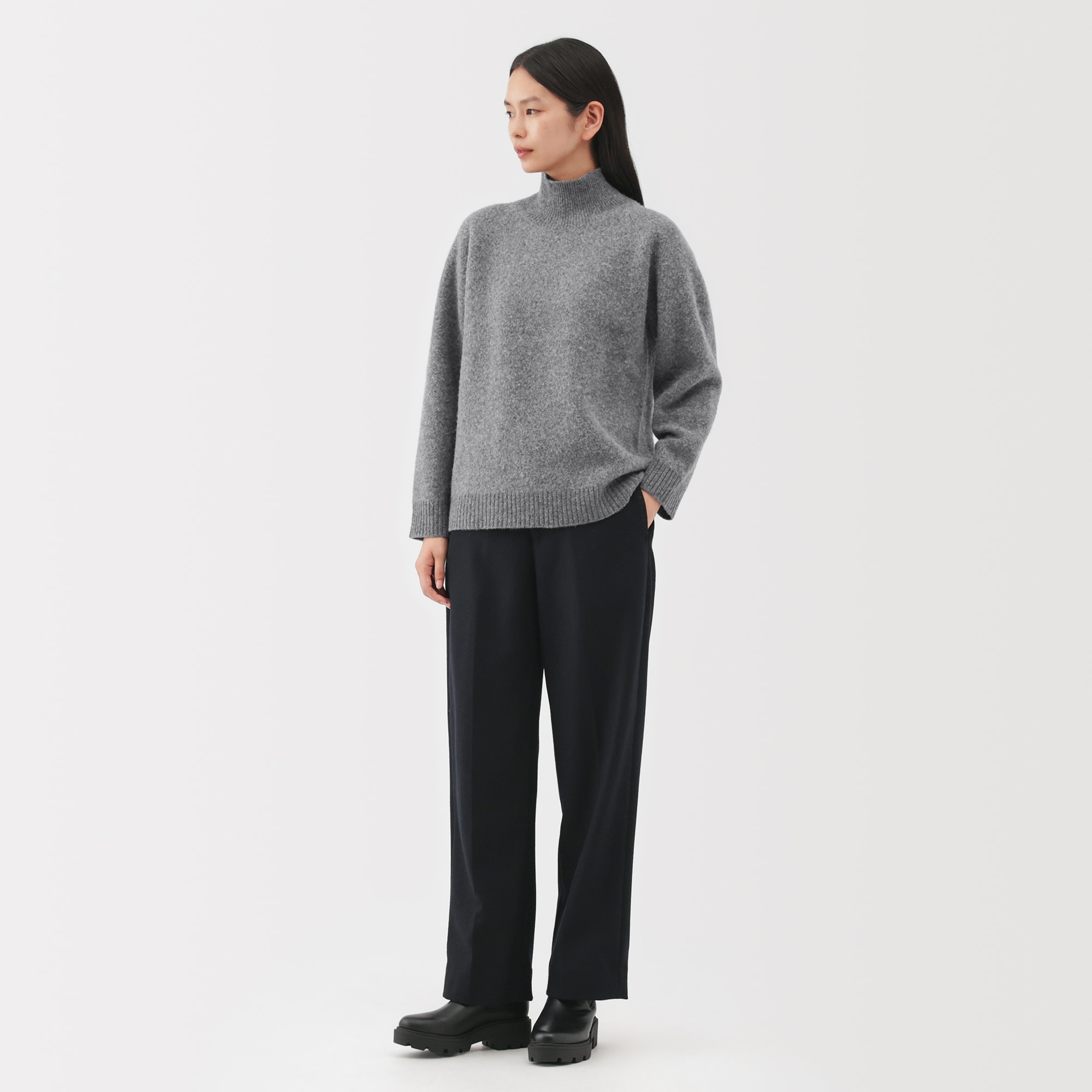 婦人　ヤク混タートルネックセーター